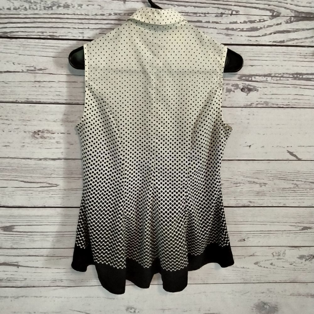 "Signature Collection" woman's sleeveless blouse - Picture 3 of 7